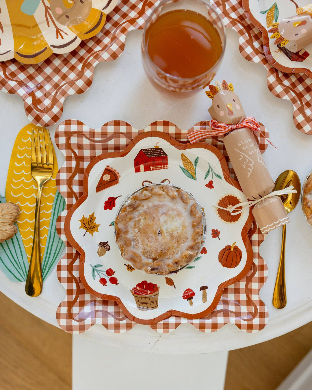GBL1343 - Rust Gingham Scalloped Square Paper Plates My Mind’s Eye